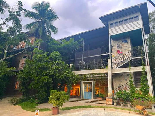 Escape to Serenity at Ceylon Kingsmen Garden - Negambo