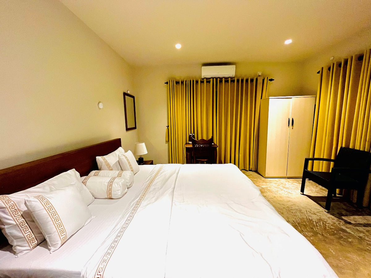Escape to Serenity at Ceylon Kingsmen Garden - Negambo