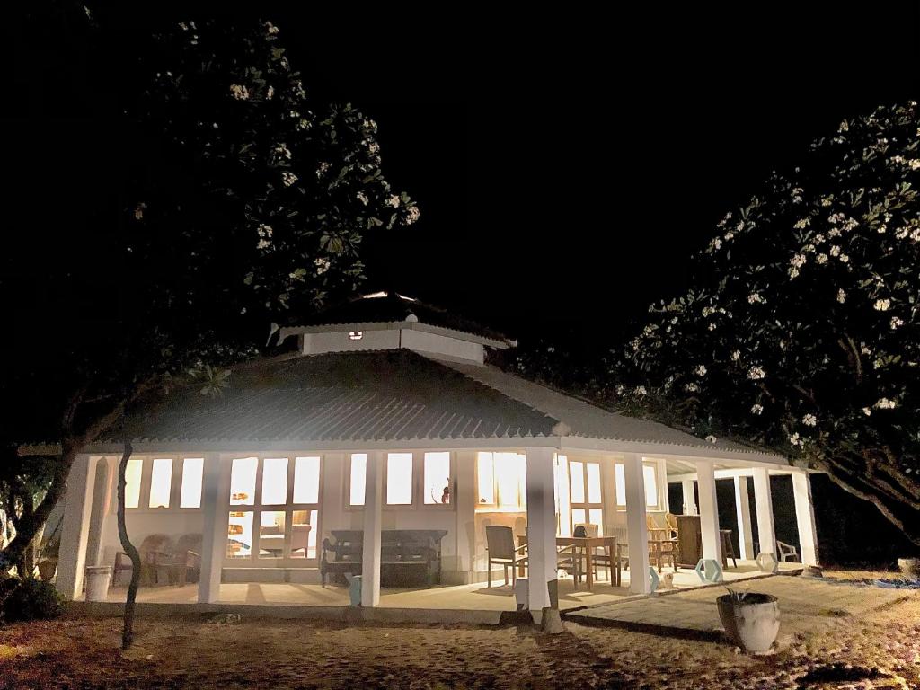 Moon Isle Beach Bungalow – Your Private Slice of Paradise in Nilaveli